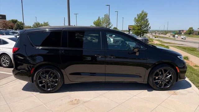 2024 Chrysler Pacifica Limited
