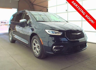 2022 Chrysler Pacifica AWD Limited 4DR Mini-Van