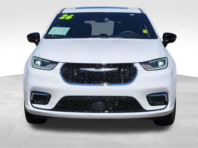 2026 Chrysler Pacifica - $43,706