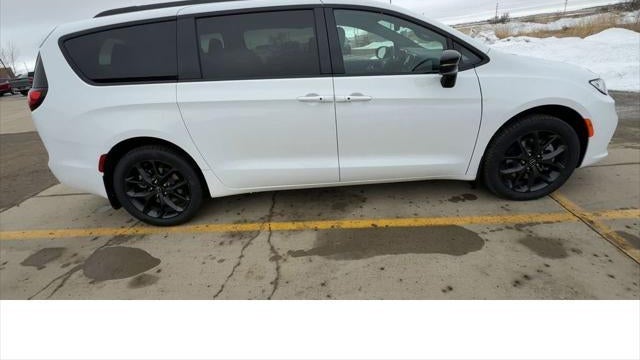 2026 Chrysler Pacifica Limited