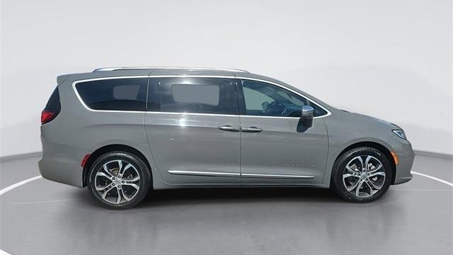 2022 Chrysler Pacifica Pinnacle