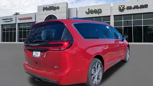 2026 Chrysler Pacifica Pinnacle