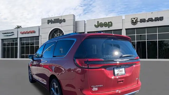 2026 Chrysler Pacifica Pinnacle