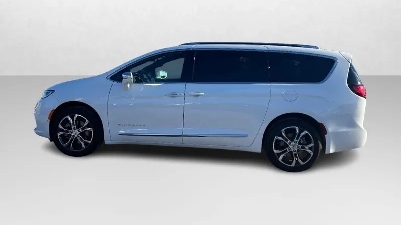 2024 Chrysler Pacifica Pinnacle