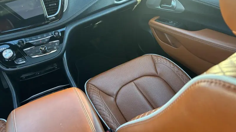 2024 Chrysler Pacifica Pinnacle