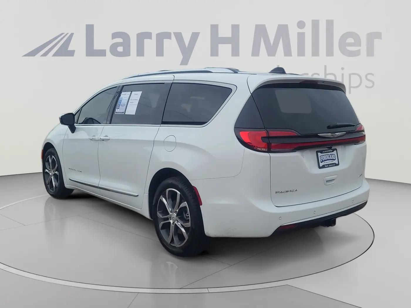 2026 Chrysler Pacifica - $47,207