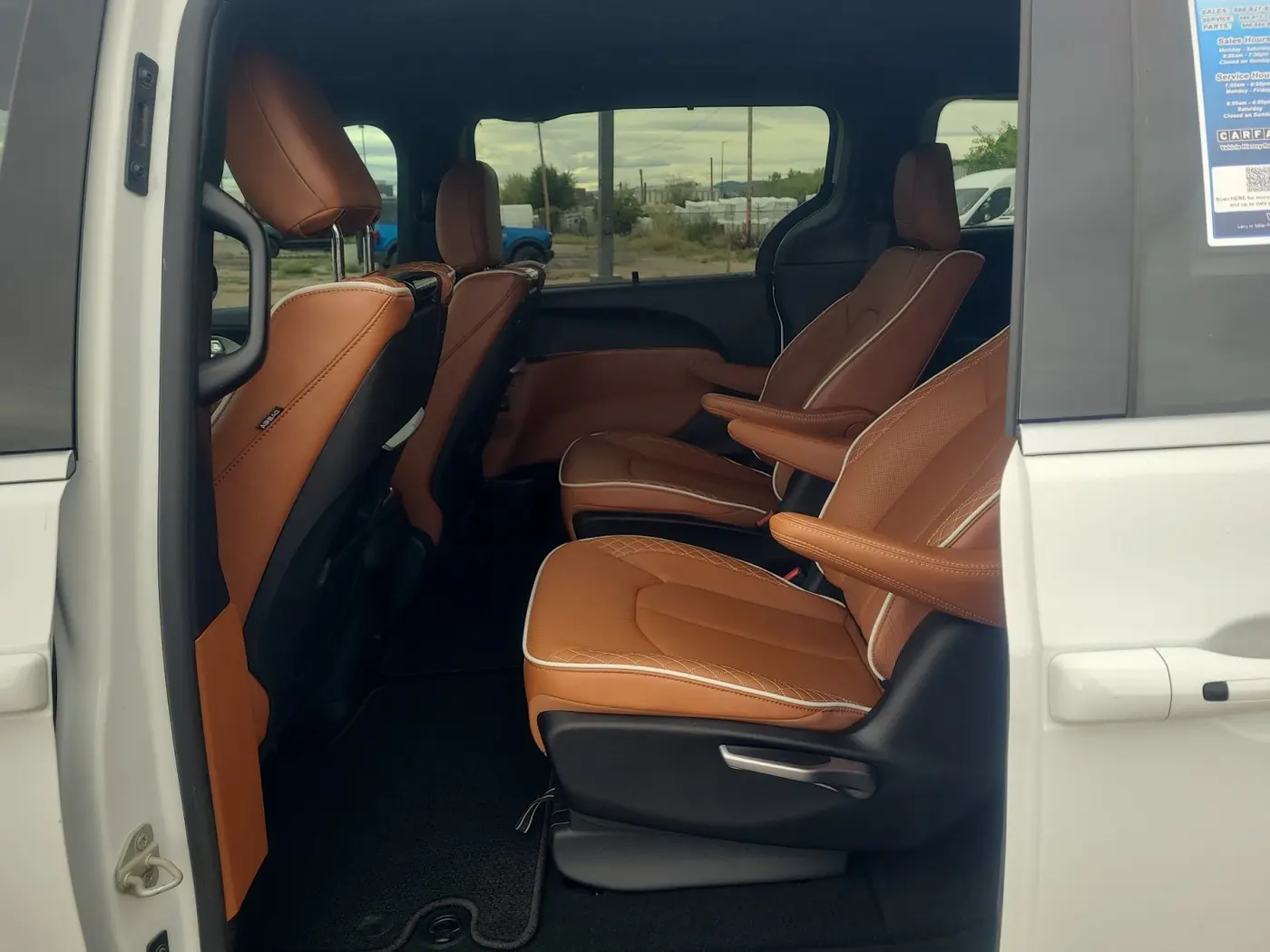 2026 Chrysler Pacifica - $47,207
