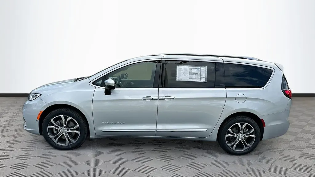 2026 Chrysler Pacifica Pinnacle