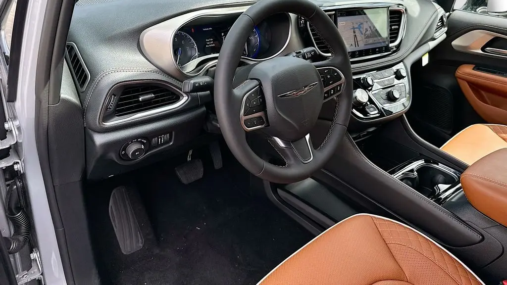2026 Chrysler Pacifica Pinnacle