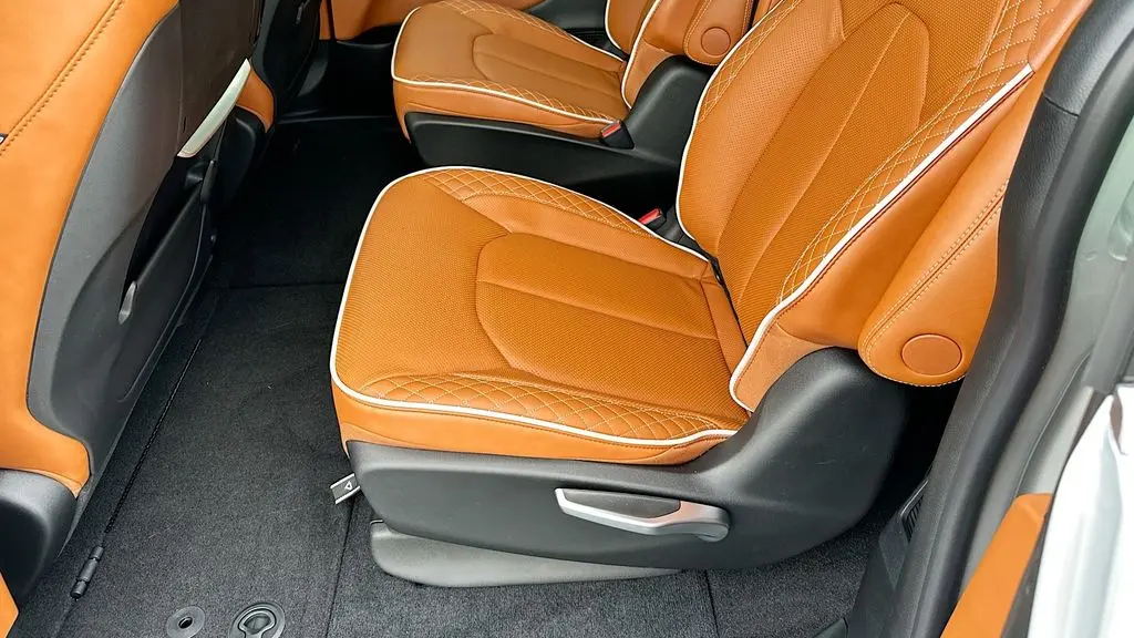2026 Chrysler Pacifica Pinnacle