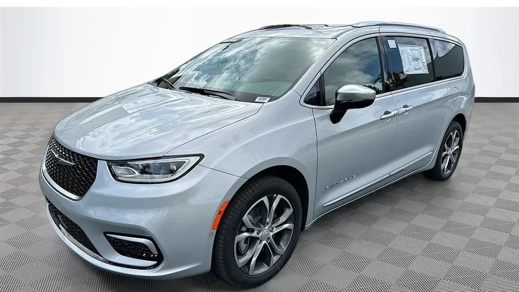 Preowned 2026 Chrysler Pacifica Pinnacle for Sale