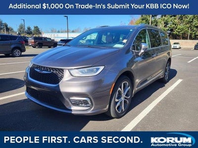 Photo of a 2021 Chrysler Pacifica AWD Pinnacle 4DR Mini-Van for sale