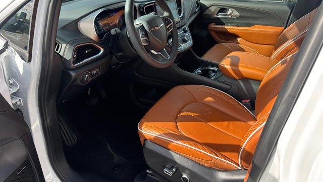 2024 Chrysler Pacifica Pinnacle