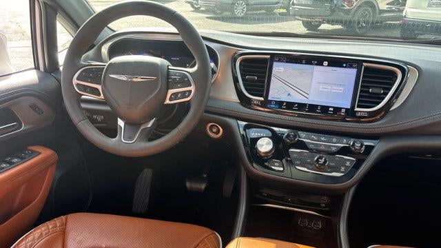 2024 Chrysler Pacifica Pinnacle