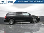 2016 Grand Caravan Thumbnail 31