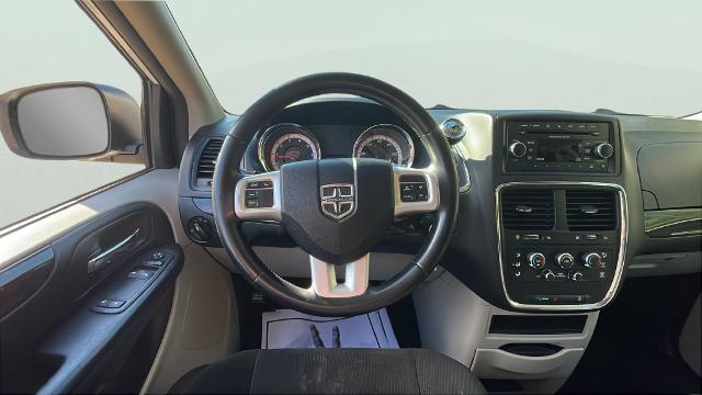 2016 Dodge Grand Caravan - $7,953