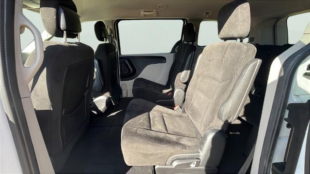 2016 Dodge Grand Caravan - $7,953