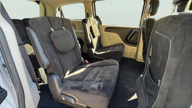 2016 Dodge Grand Caravan - $7,953