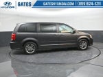 2016 Grand Caravan Thumbnail 3
