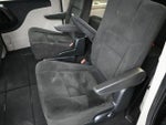 2016 Grand Caravan Thumbnail 19