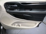 2016 Grand Caravan Thumbnail 23