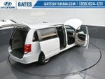 2016 Grand Caravan Thumbnail 33