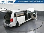 2016 Grand Caravan Thumbnail 34