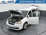 2016 Grand Caravan Thumbnail 35