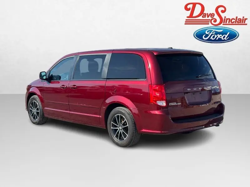 2017 Dodge Grand Caravan - $14,995