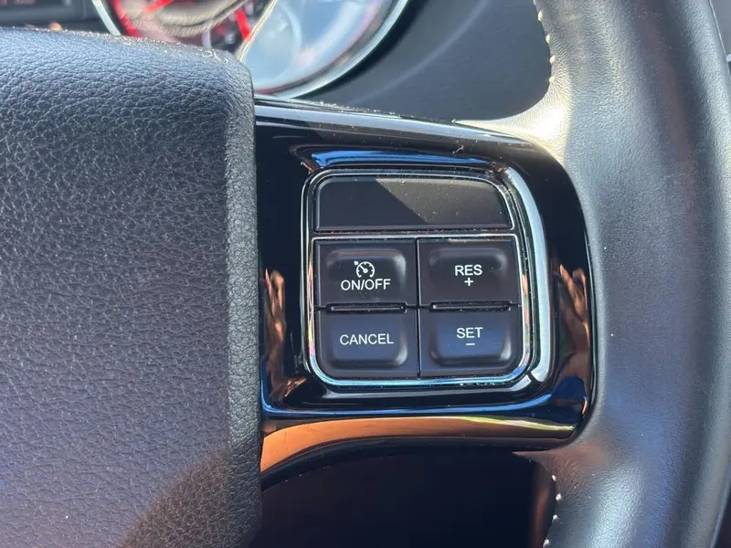 2017 Dodge Grand Caravan - $14,995
