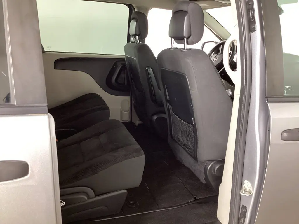 2019 Dodge Grand Caravan - $10,084