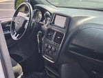 2020 Grand Caravan Thumbnail 9