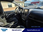 2016 Grand Caravan Thumbnail 17