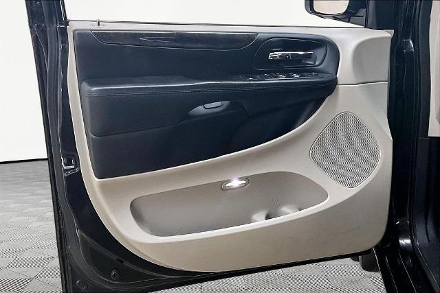 2018 Dodge Grand Caravan - $10,003