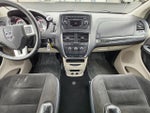 2016 Grand Caravan Thumbnail 25
