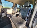 2019 Grand Caravan Thumbnail 8