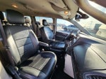 2019 Grand Caravan Thumbnail 12