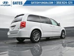2016 Grand Caravan Thumbnail 38
