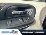2016 Grand Caravan Thumbnail 9