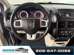 2016 Grand Caravan Thumbnail 12
