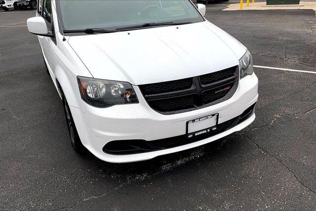 2017 Dodge Grand Caravan - $10,501