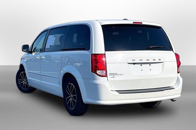 2017 Dodge Grand Caravan - $10,501