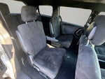 2017 Grand Caravan Thumbnail 16