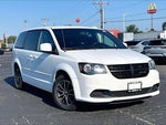 2017 Grand Caravan Thumbnail 35