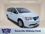 2019 Grand Caravan Thumbnail 1