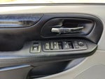 2016 Grand Caravan Thumbnail 14