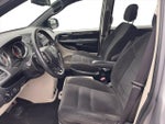 2016 Grand Caravan Thumbnail 7