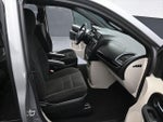 2016 Grand Caravan Thumbnail 27