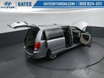 2016 Grand Caravan Thumbnail 47