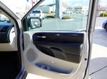 2017 Grand Caravan Thumbnail 17